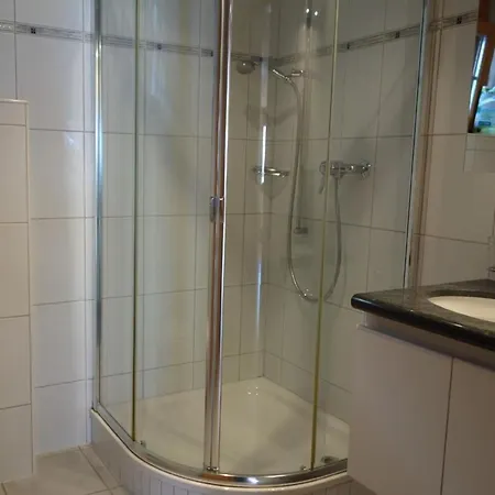 Chamonix By Interhome جريندلوالد